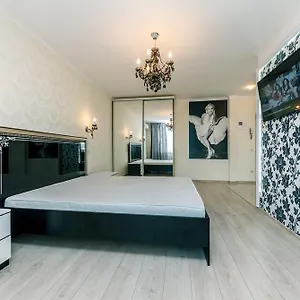 luxcenterapartment.hotels-of-kiev.com/